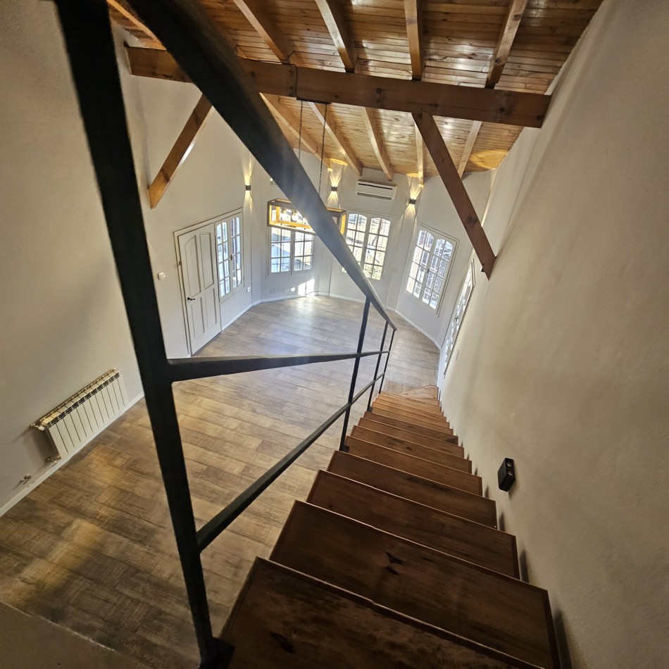 Neuquen Alquiler Casa en dos plantas Jardines del Rey APTO ALQUILER COMERCIAL O VIVIENDA