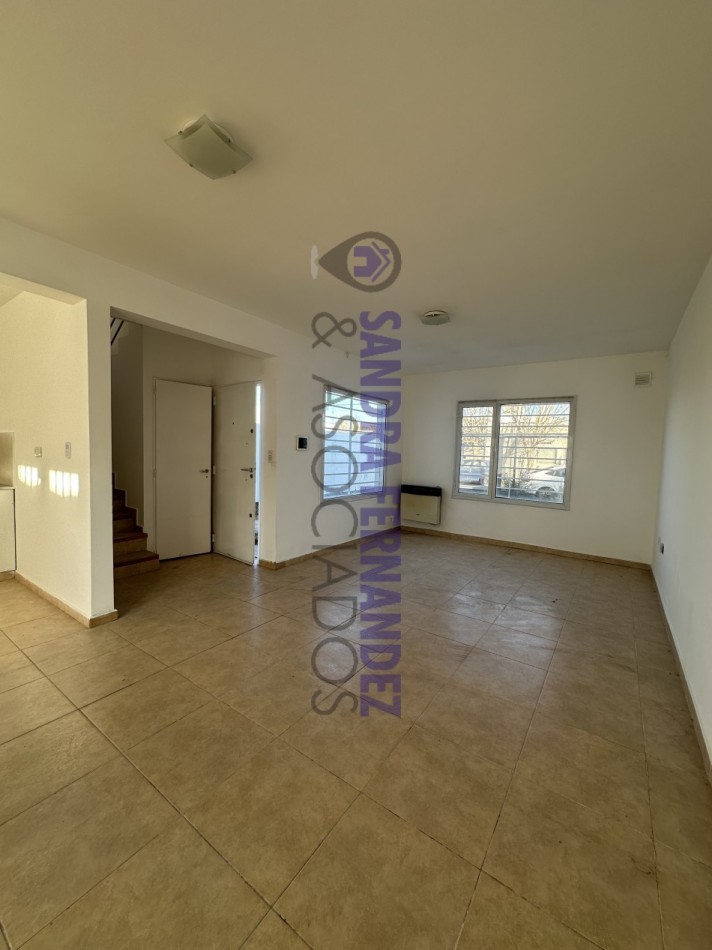 Neuquen Alquiler Duplex 3 dormitorios Zona La Zagala 