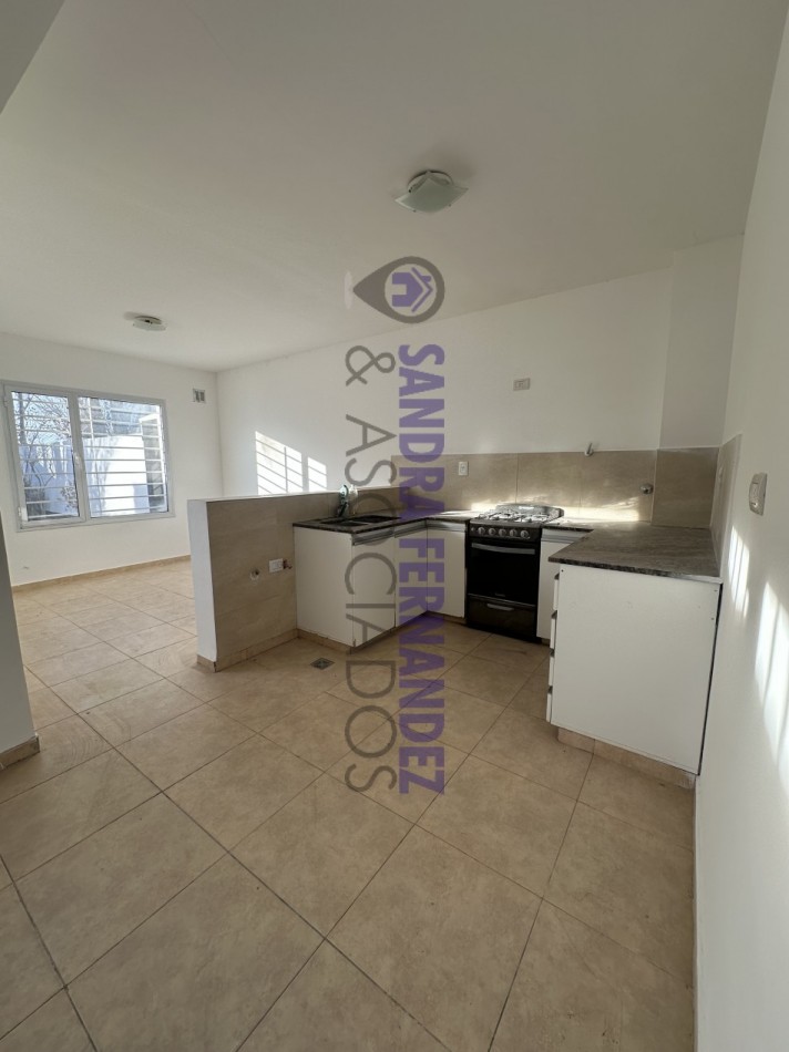 Neuquen Alquiler Duplex 3 dormitorios Zona La Zagala 