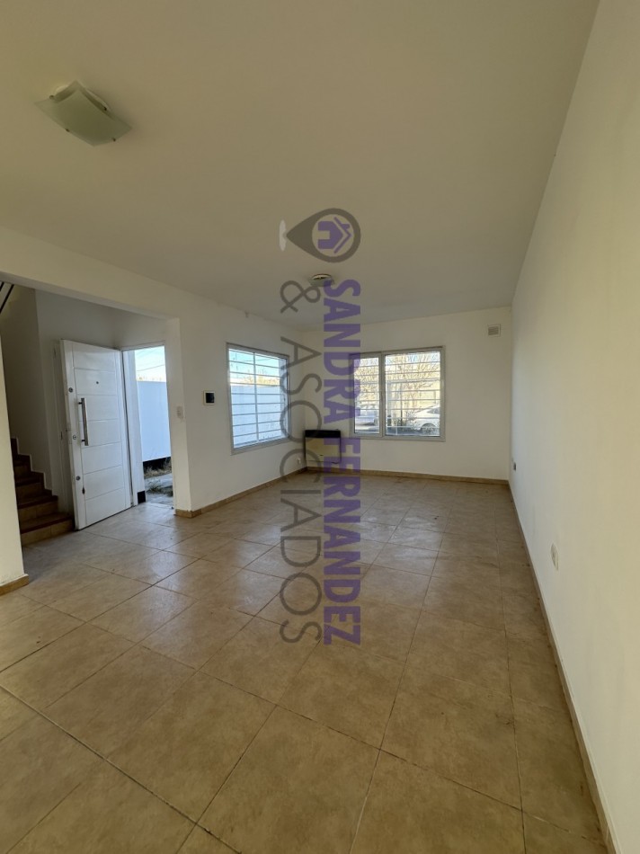Neuquen Alquiler Duplex 3 dormitorios Zona La Zagala 