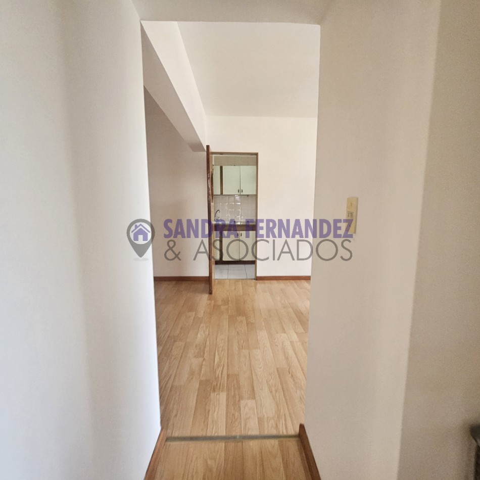 Neuquen Alquiler Departamento 2 dormitorios  Zona Policlinico ADOS/Supermercado La Anonima del alto. 