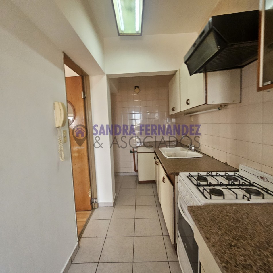 Neuquen Alquiler Departamento 2 dormitorios  Zona Policlinico ADOS/Supermercado La Anonima del alto. 