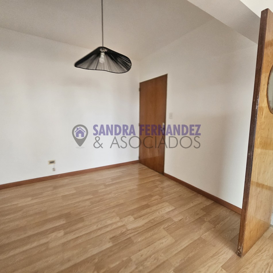 Neuquen Alquiler Departamento 2 dormitorios  Zona Policlinico ADOS/Supermercado La Anonima del alto. 