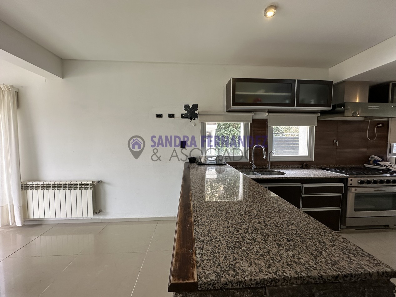 Neuquen Casa en dos plantas Barrio Cerrado Costa Azul 