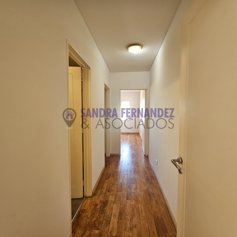 Neuquen. Alquiler Departamento 2 dormitorios (suite) Cochera Baulera