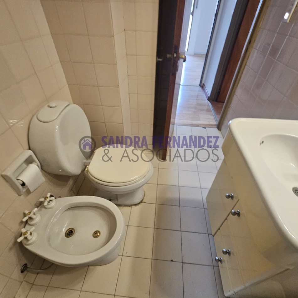 Neuquen Alquiler Departamento 2 dormitorios  Zona Policlinico ADOS/Supermercado La Anonima del alto. 