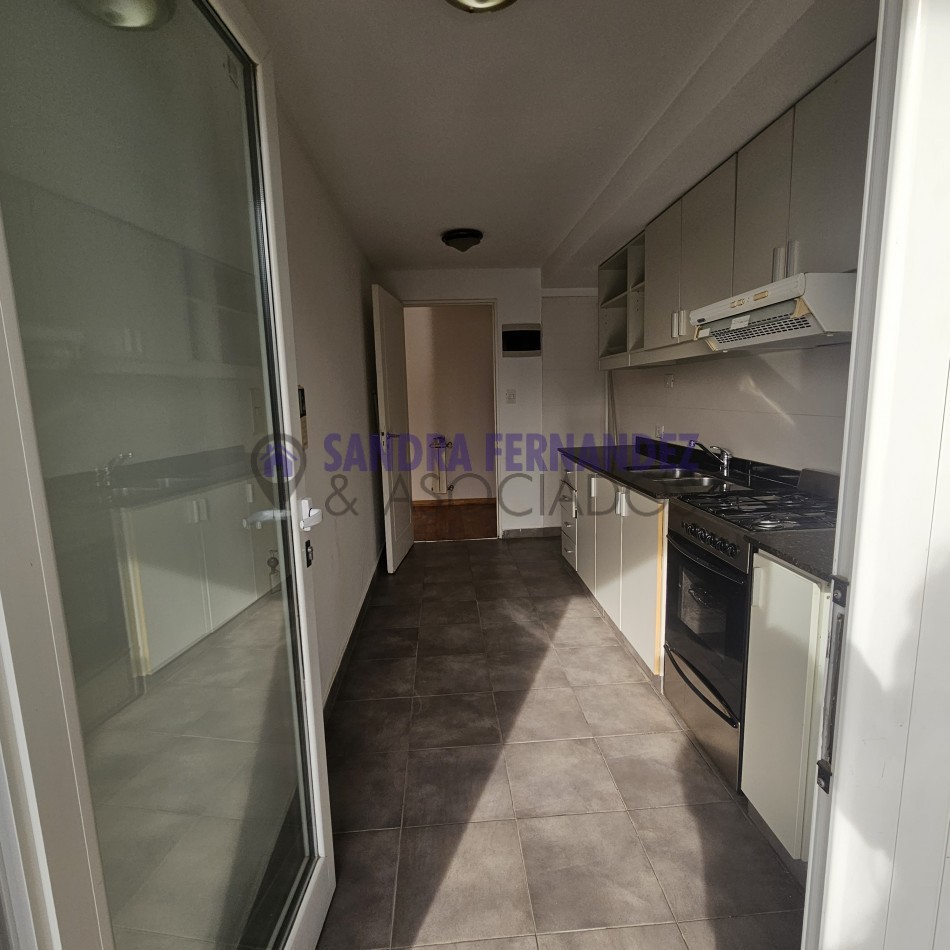 Neuquen. Alquiler Departamento 2 dormitorios (suite) Cochera Baulera