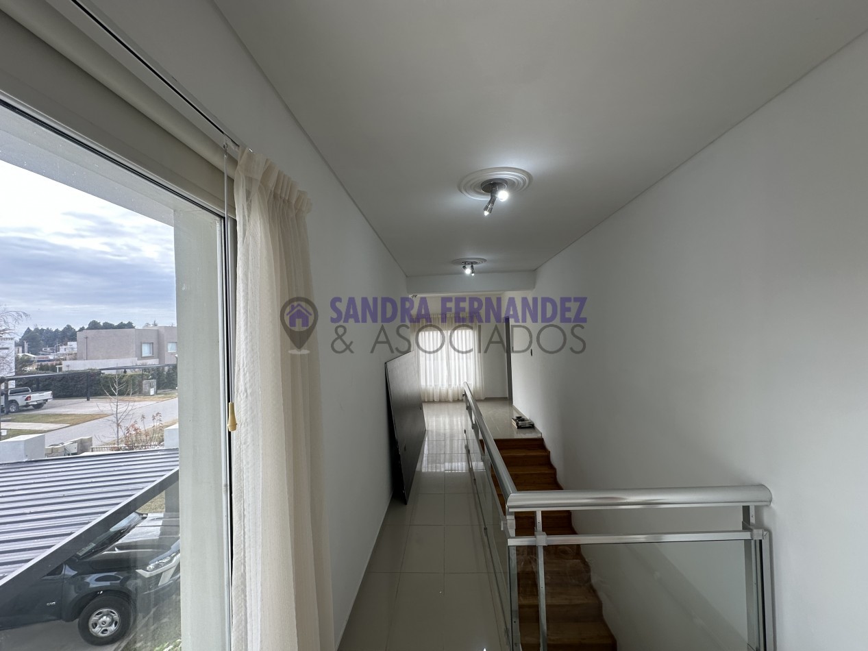 Neuquen Casa en dos plantas Barrio Cerrado Costa Azul 