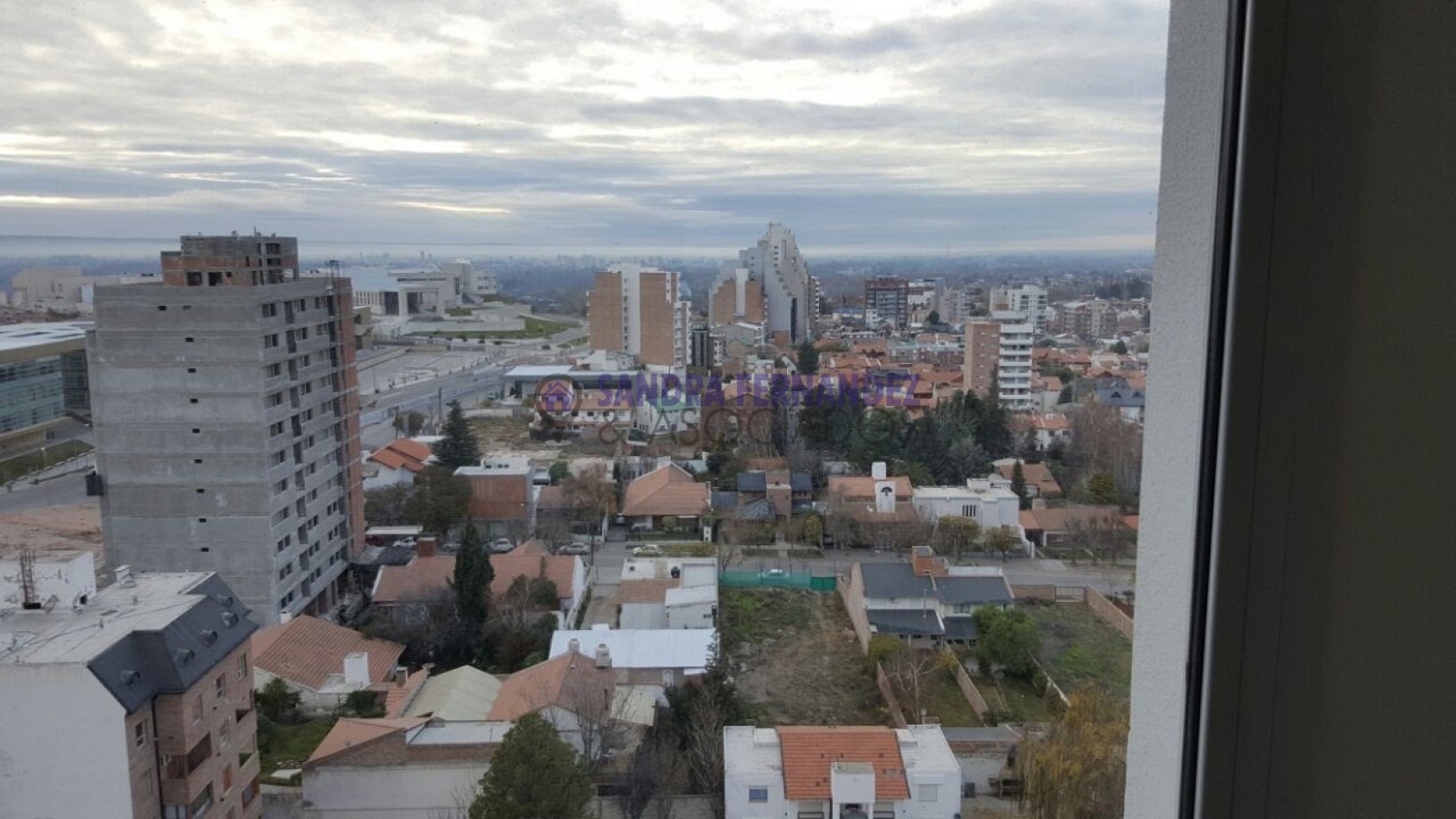 Neuquen Departamento zona UNCO-Poder Judicial -Legislatura 