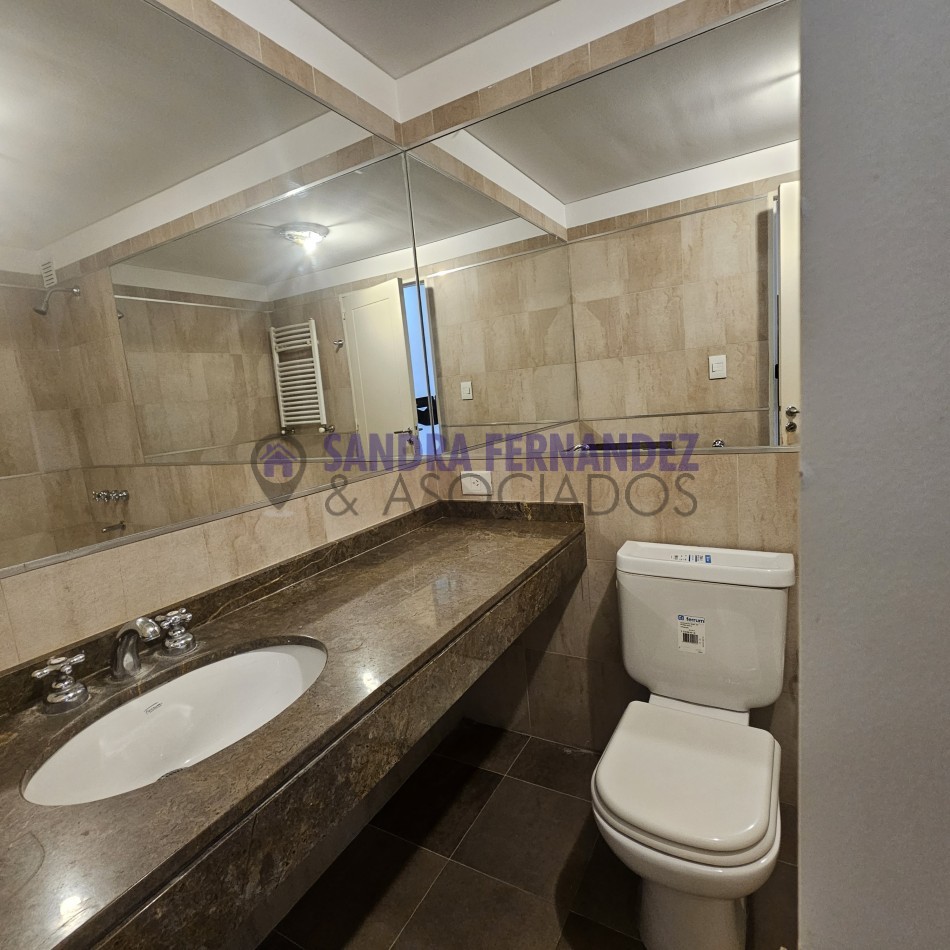 Neuquen. Alquiler Departamento 2 dormitorios (suite) Cochera Baulera