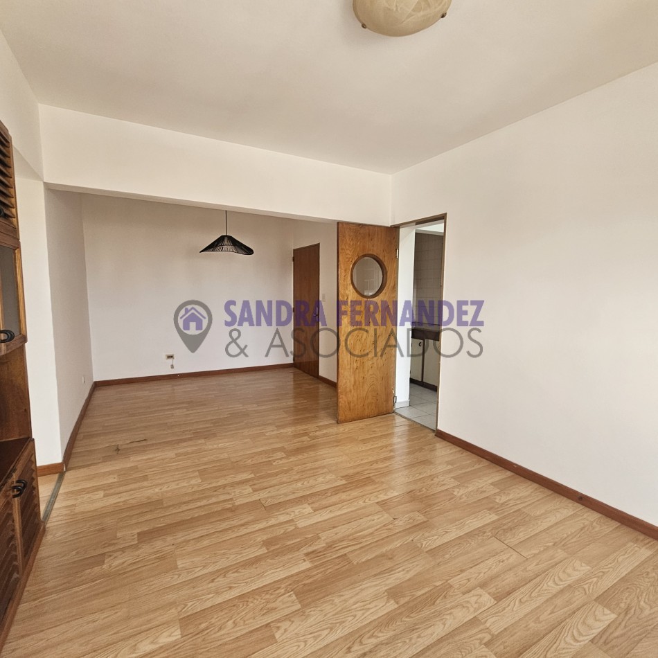 Neuquen Alquiler Departamento 2 dormitorios  Zona Policlinico ADOS/Supermercado La Anonima del alto. 