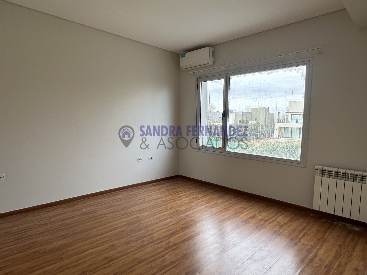 Neuquen Casa en dos plantas Barrio Cerrado Costa Azul 