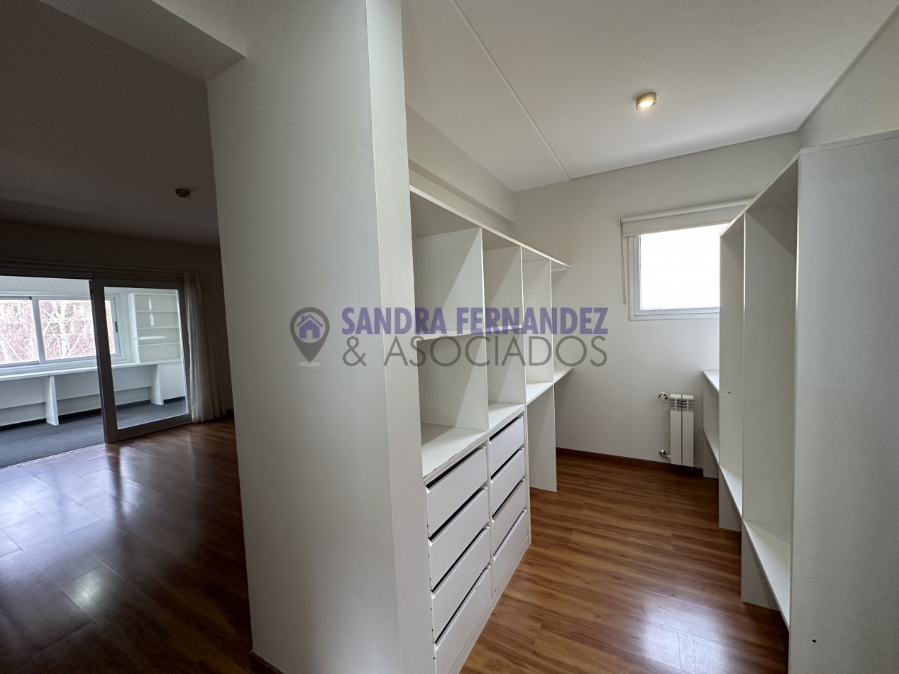 Neuquen Casa en dos plantas Barrio Cerrado Costa Azul 