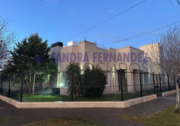 Rio Negro Cipolletti Barrio Flamingo Casa niel gerencial 