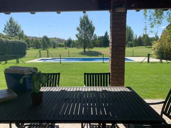 Neuquen. Alquiler. Casa Barrio Cerrado Rincón Club de Campo