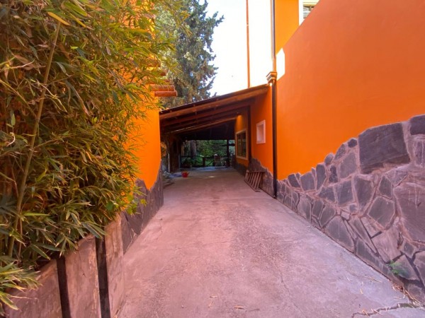 Neuquen. Venta. Lote 15x28 / Casa Habitable de 3 dormitorios. santa Genoveva