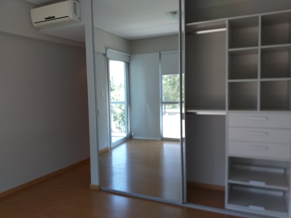 Neuquen, Venta, Departamento de 2 dormitorios (1 en suite) Cochera Paseo de la Costa Ribera Urbana