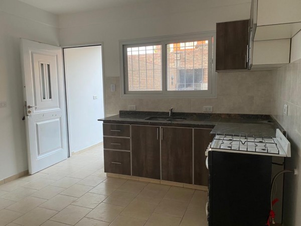 Neuquen. Alquiler. Duplex 2 dormitorios Barrio Huilliches