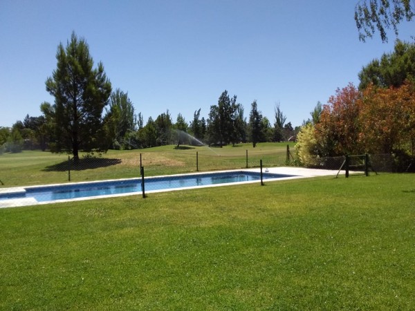 Neuquen. Alquiler. Casa Barrio Cerrado Rincón Club de Campo