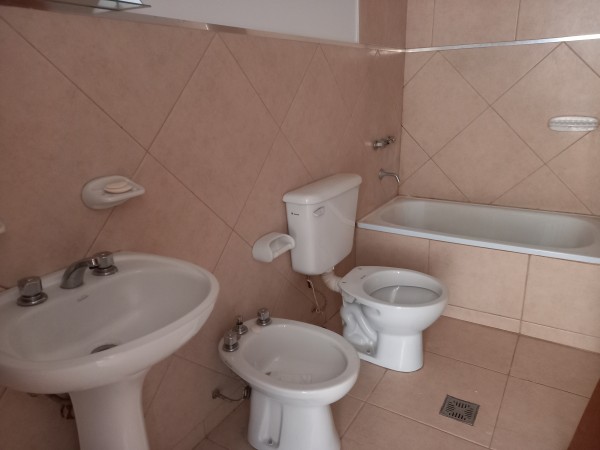 Neuquen. Alquiler. Departamento 1 dormitorio Zona Bajo