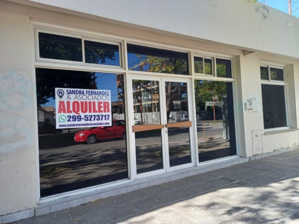 Rio Negro. Cipolletti Alquiler. Predio con Oficinas