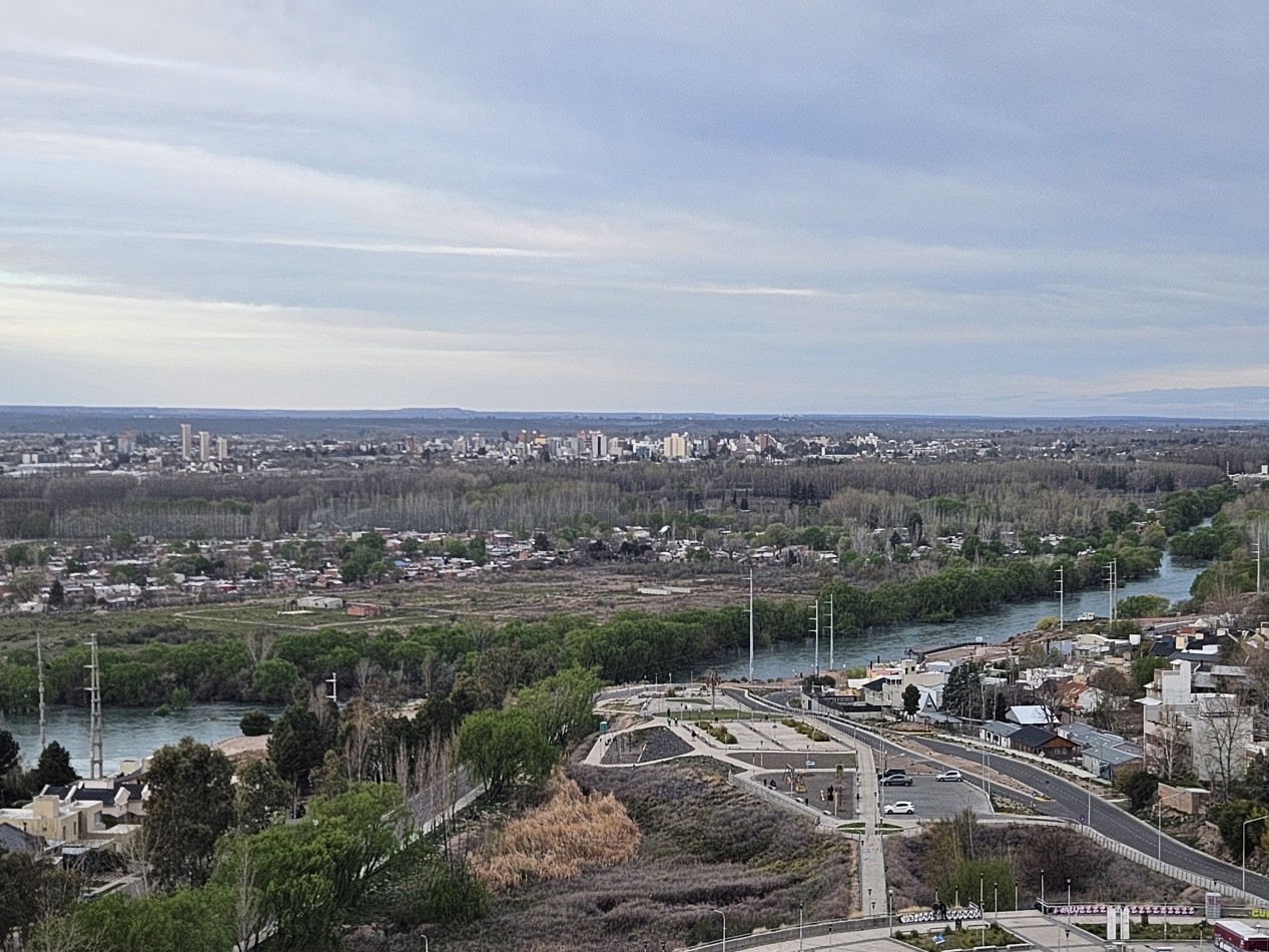 Neuquen, Alquiler. 1 dormitorio. Amoblado Equipado Zona Legislatura Edifico Dos Rios