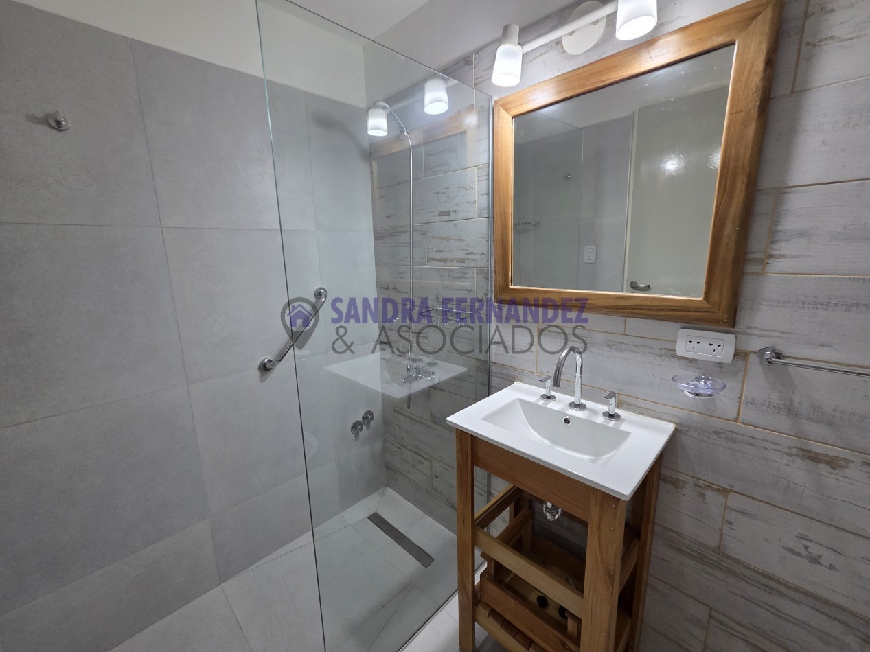 CABA MONSERRAT Alquiler Departamento 2 dormitorios remodelado a estrenar sin cochera