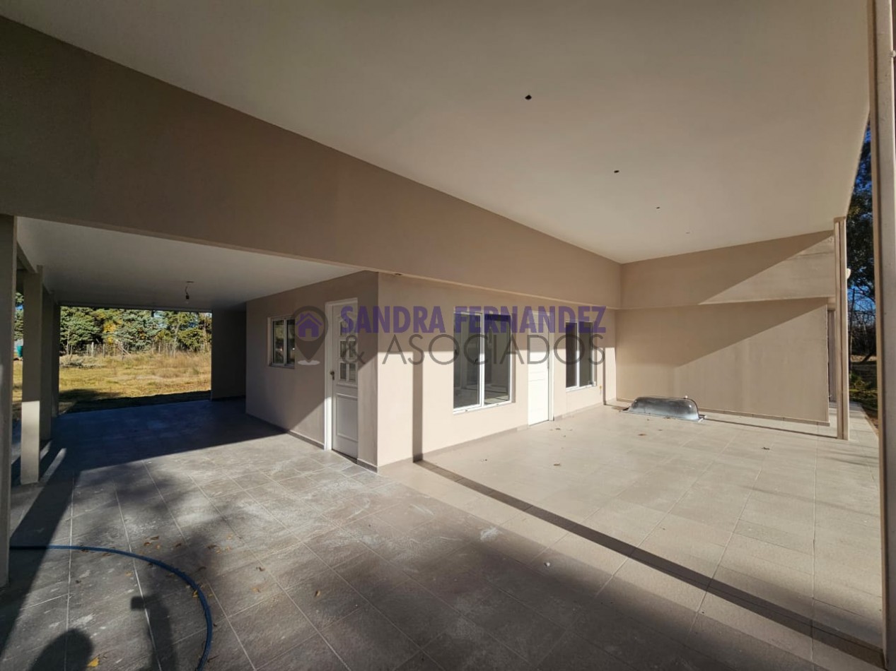 Neuquen. Alquiler Casa 2 dormitorios en Predio