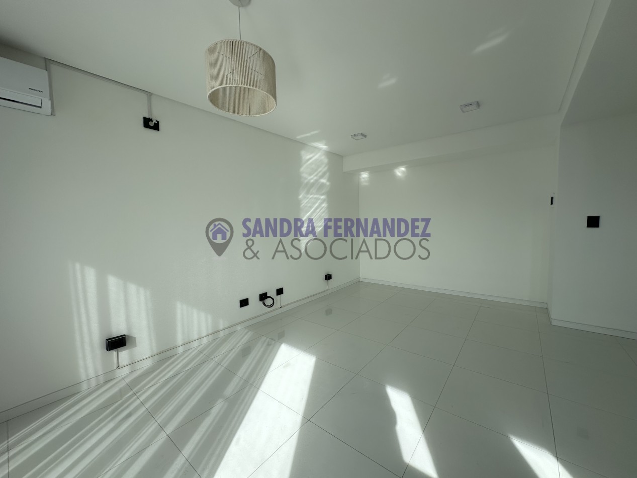 Neuquen Alquiler Departamento 1 dormitorio con terraza. Cochera Centro ciudad de Neuquen