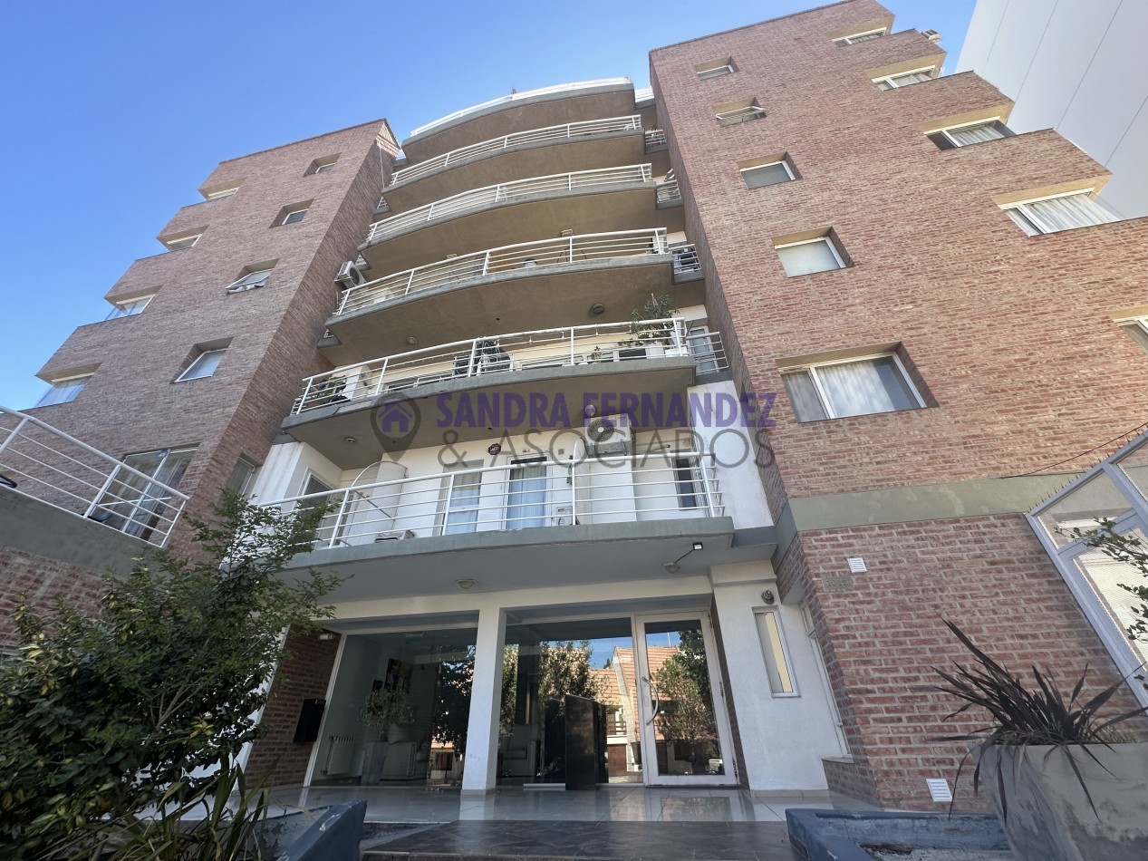 Neuquen. Alquiler. Departamento 2 dormitorios amoblado. Cochera. Barrio Santa Genoveva