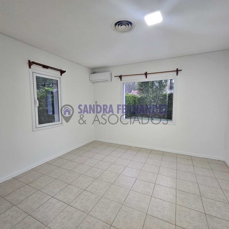 Neuquen. Venta Casa 2 dormitorios (suite) en una sola planta. Barrio Rincon Club de Campo