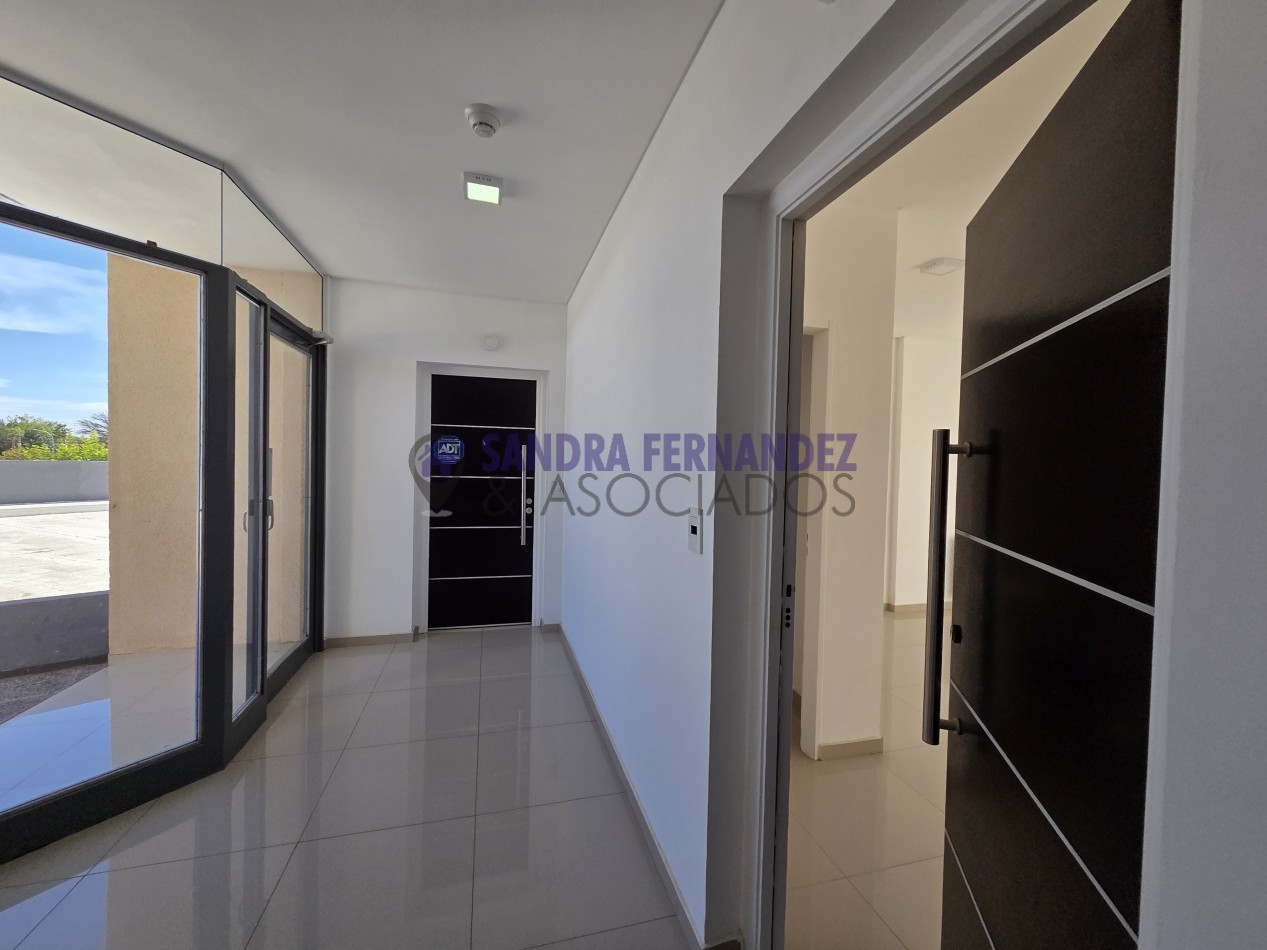Rio Negro Cipolletti Venta A ESTRENAR Departamento en duplex 2 dormitorios cochera externa