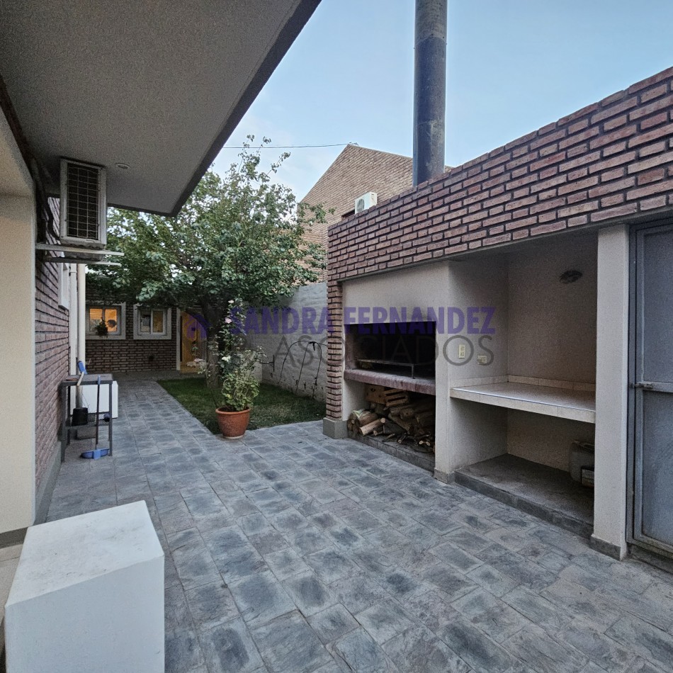 Rio Negro. Cipolletti. Venta. Casa en planta baja 3 dormitorios (suite) 