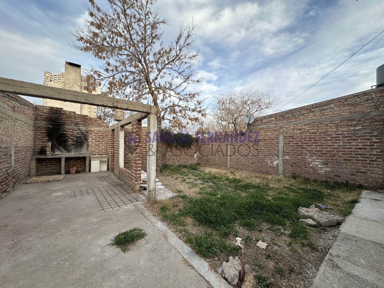Neuquen Alquiler Casa 2 dormitorios en Barrio Limay