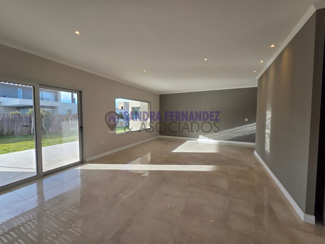 Neuquen Alquiler A ESTRENAR Casa en una sola planta 3 dormitorios, todos en suite Barrio Cerrado Sauces del Limay 
