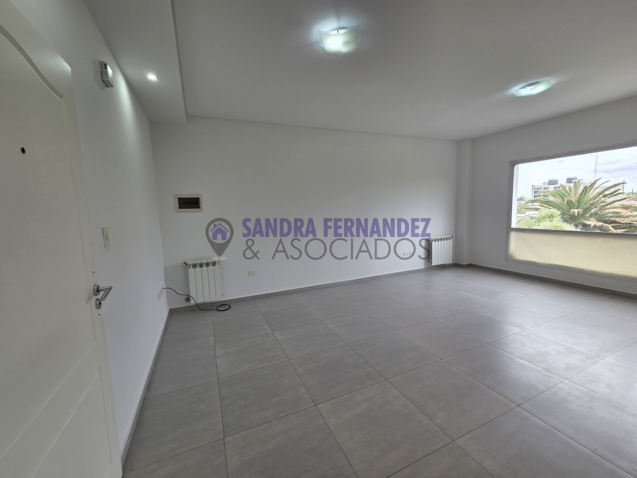 Rio Negro Cipolletti Alquiler Departamento 1 dormitorio  con cohcera