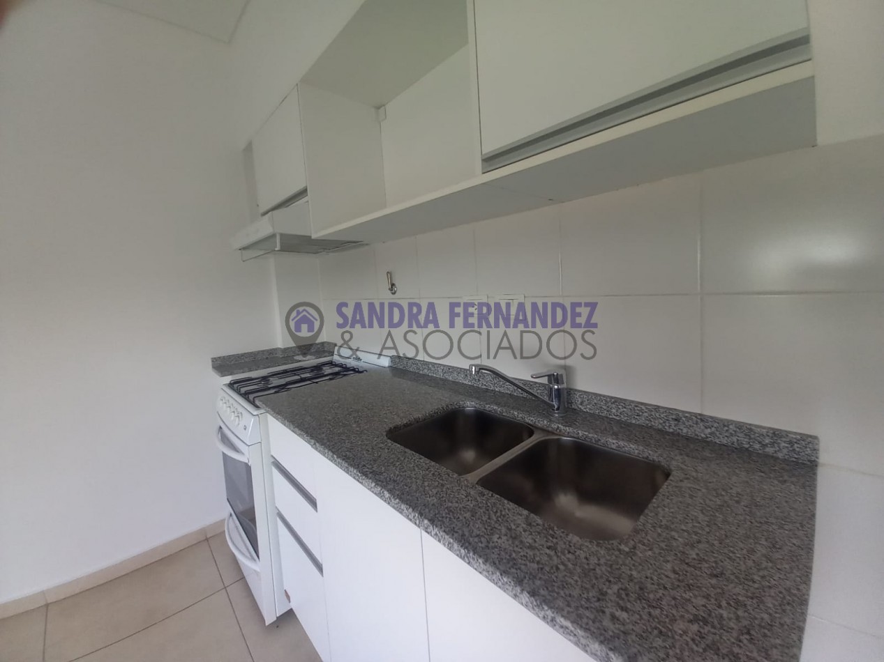 Rio Negro Cipolletti Alquiler Departamento 1 dormitorio Cochera