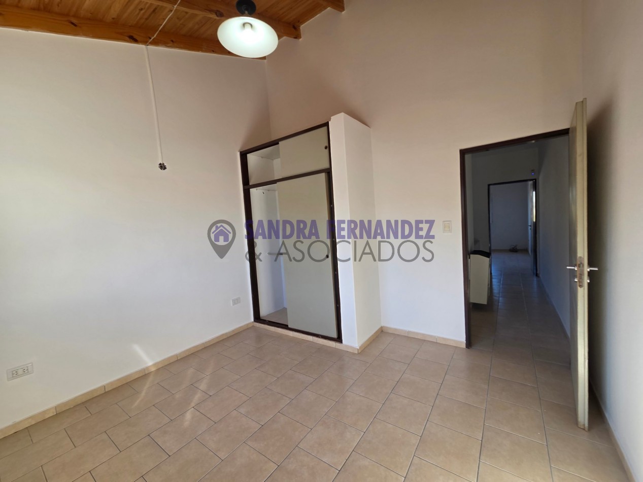 Neuquen Alquiler Duplex 2 dormitorios entrada para un auto