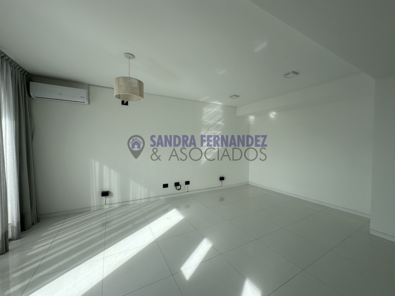 Neuquen Alquiler Departamento 1 dormitorio con terraza. Cochera Centro ciudad de Neuquen