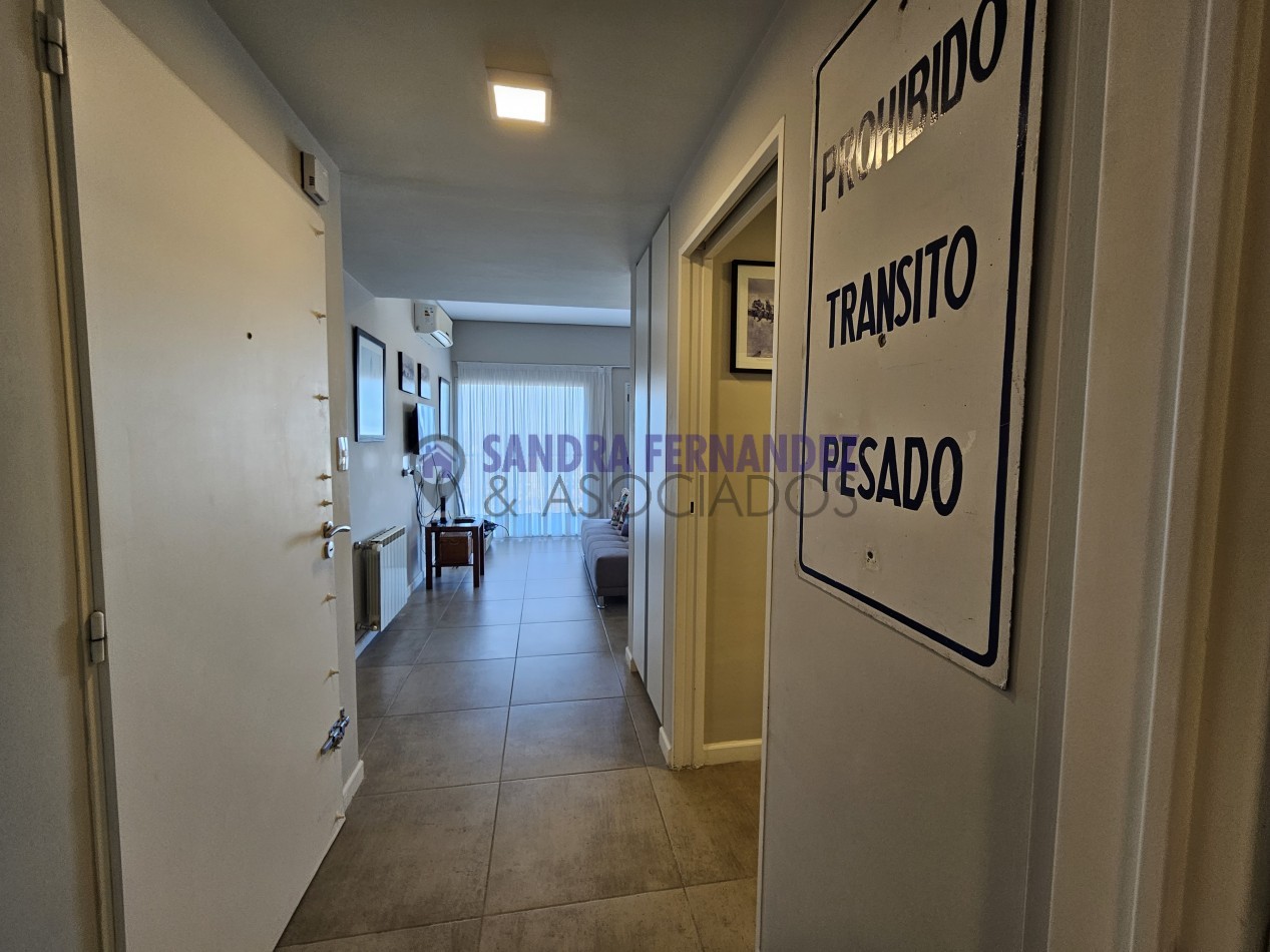 Neuquen Alquiler Departamento Semipiso amoblado 1 dormitorio. Equipado completo. Zona Legislatura Poder Judicial