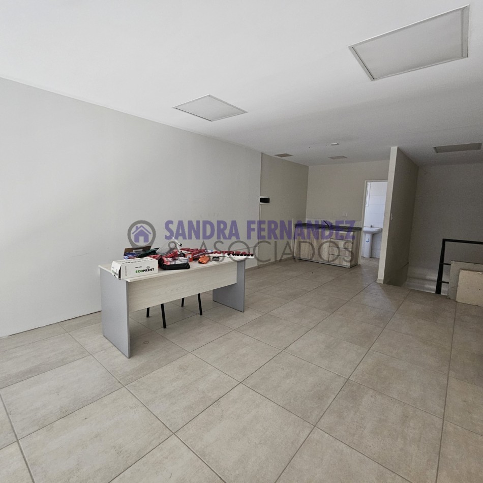 Neuquen Local Comercial en zona Bancaria 