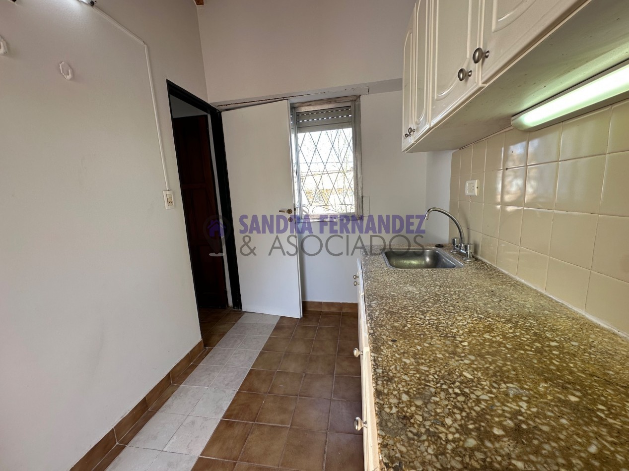 Neuquen Alquiler Departamento en Complejo en 1° piso sin cochera