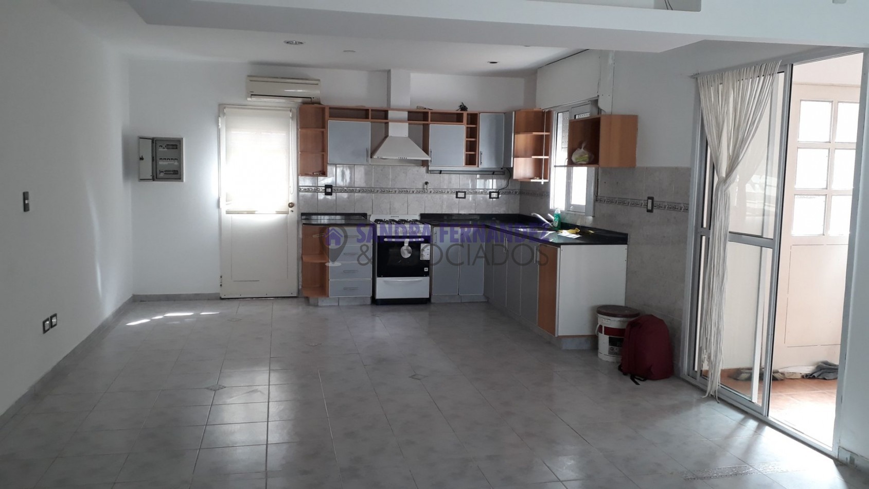 Plottier Alquiler Casa en una sola planta 