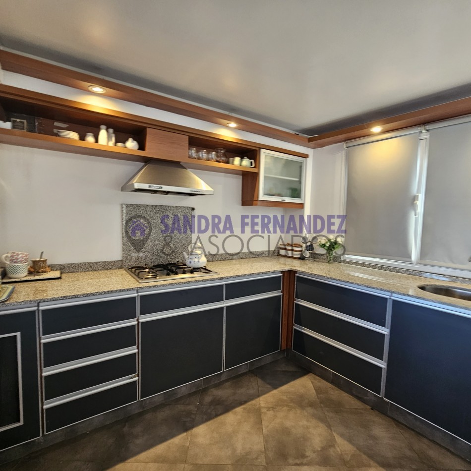 Neuquen. Alquiler. Semipiso. Santa Genoveva, Torre Dali. 2 dormitorios en suite con parrilla y terraza