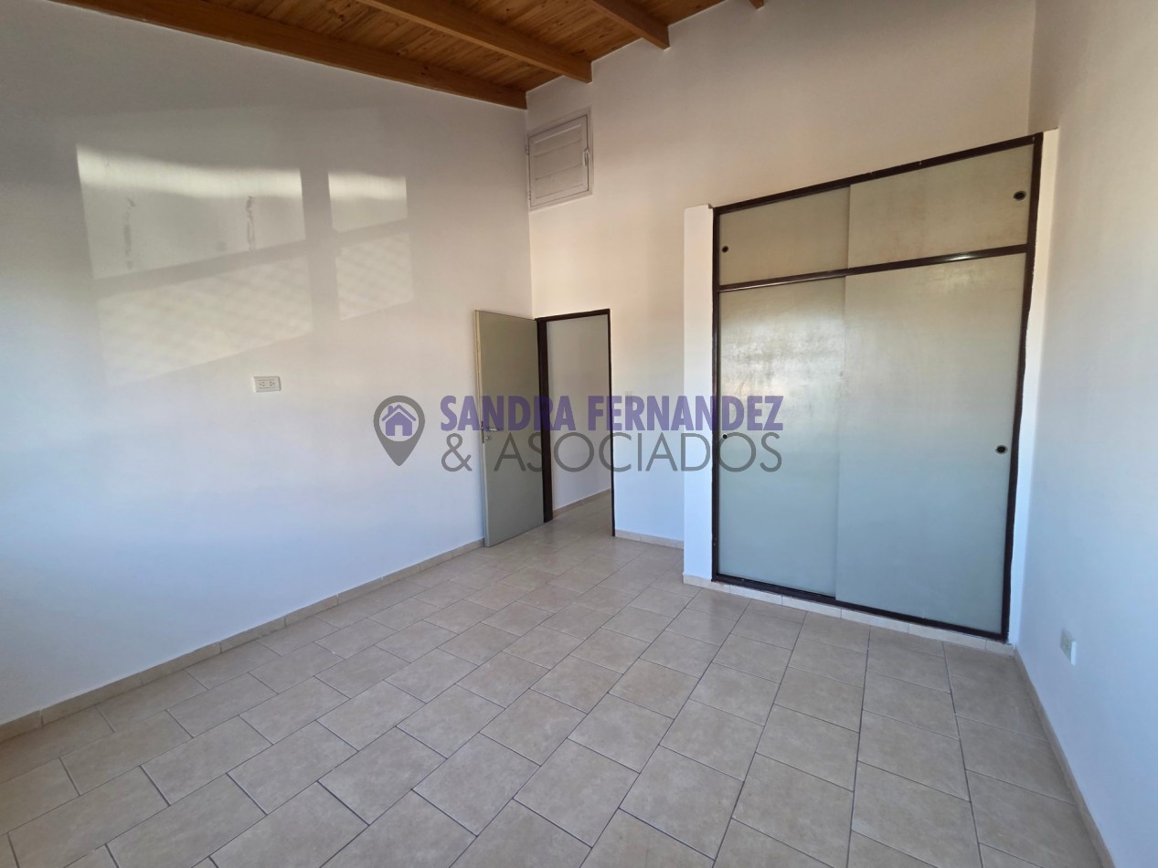 Neuquen Alquiler Duplex 2 dormitorios entrada para un auto