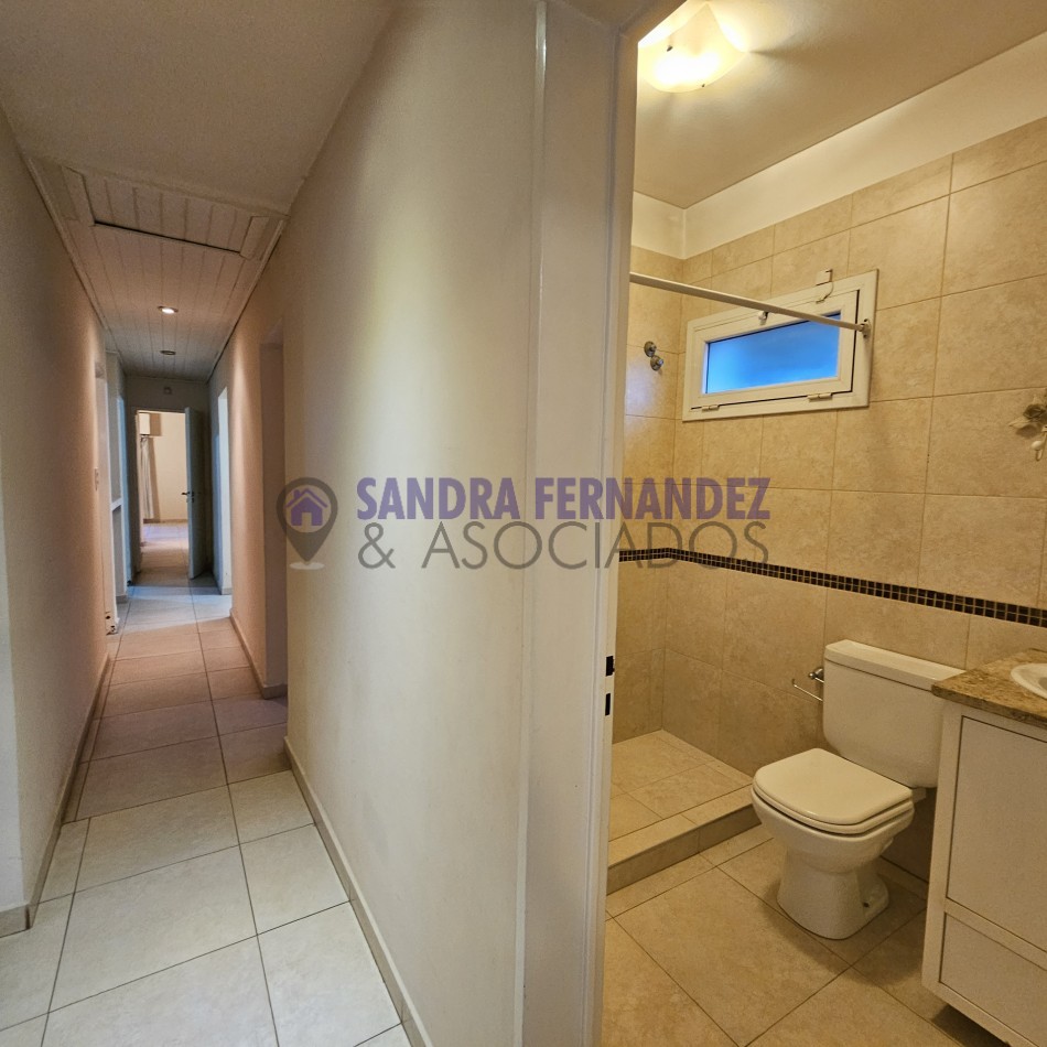 Rio Negro. Cipolletti. Venta. Casa en planta baja 3 dormitorios (suite) 