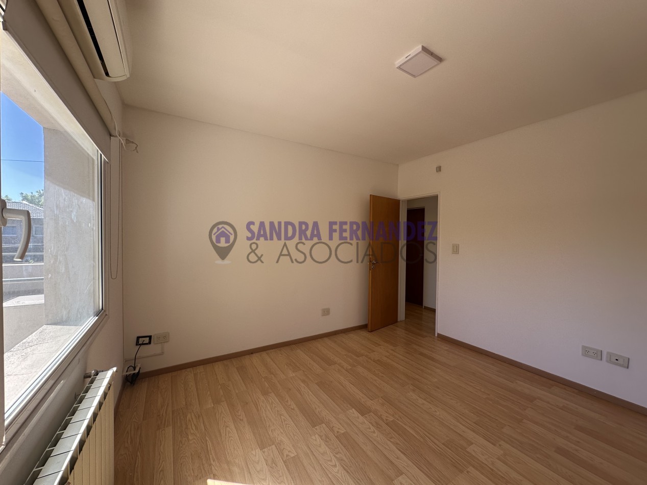 Rio Negro Cipolletti Casa 4 dormitorios Barrio Manzanar 7