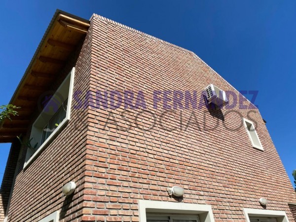 Rio Negro. Cipolletti. Venta. Casa en planta baja 3 dormitorios (suite) 