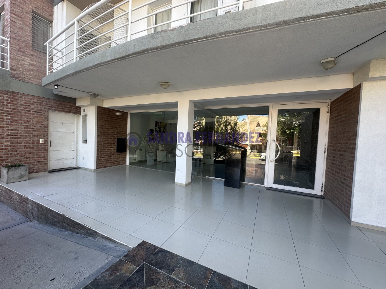 Neuquen. Alquiler. Departamento 2 dormitorios amoblado. Cochera. Barrio Santa Genoveva