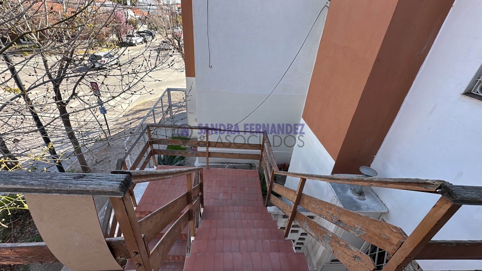 Neuquen Alquiler Departamento en Complejo en 1° piso sin cochera